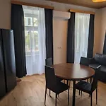Apartment Flataid Apartmenthaus