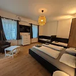 Flataid Apartmenthaus * Tieschen