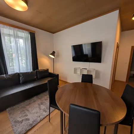 Flataid Apartmenthaus * Tieschen