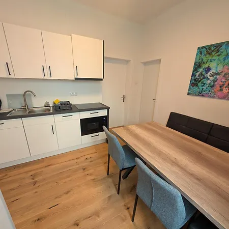 Flataid Apartmenthaus * Tieschen