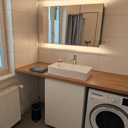 Flataid Apartmenthaus * Tieschen