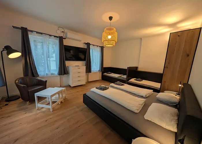 Flataid Apartmenthaus * טישן